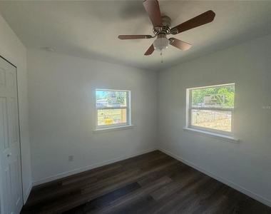1539 Roselawn Street Sw - Photo Thumbnail 5