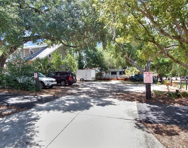 669 Avenue B Nw - Photo Thumbnail 13