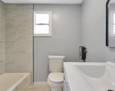 669 Avenue B Nw - Photo Thumbnail 10