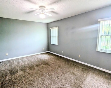 926 Chelsea Way - Photo Thumbnail 7