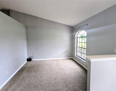 926 Chelsea Way - Photo Thumbnail 12