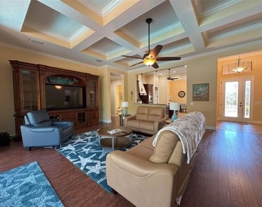 1024 W Beagle Run Loop - Photo Thumbnail 10