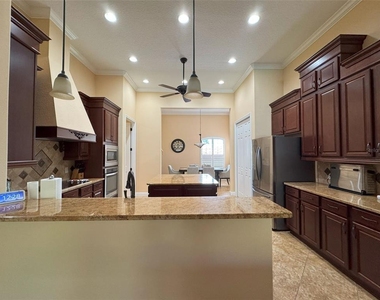 1024 W Beagle Run Loop - Photo Thumbnail 14