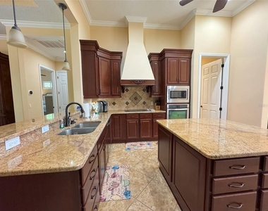 1024 W Beagle Run Loop - Photo Thumbnail 15