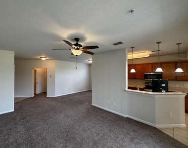 4401 Sw 52nd - Photo Thumbnail 4