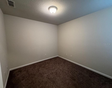 4401 Sw 52nd - Photo Thumbnail 1