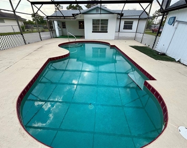 109 Dakota Avenue - Photo Thumbnail 1