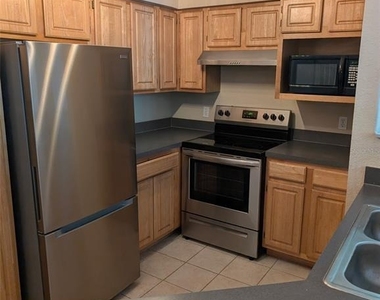 3446 Soho Street - Photo Thumbnail 10