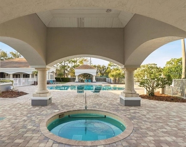 13803 Fairway Island Drive - Photo Thumbnail 13