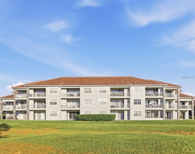 13803 Fairway Island Drive - Photo Thumbnail 10