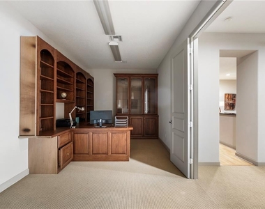 7926 Versilia Drive - Photo Thumbnail 30