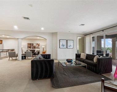 7926 Versilia Drive - Photo Thumbnail 33