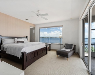 7926 Versilia Drive - Photo Thumbnail 21