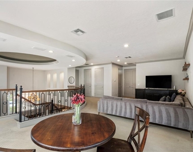 7926 Versilia Drive - Photo Thumbnail 19