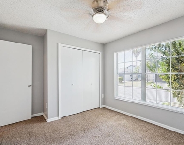 5235 Florida Holly Drive - Photo Thumbnail 13