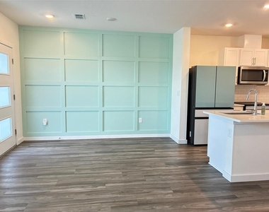 553 John L Mica Way - Photo Thumbnail 7