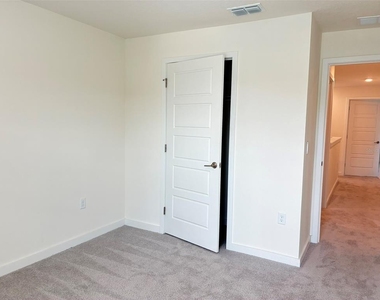 553 John L Mica Way - Photo Thumbnail 25