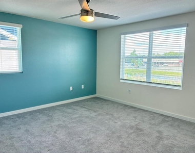 553 John L Mica Way - Photo Thumbnail 12