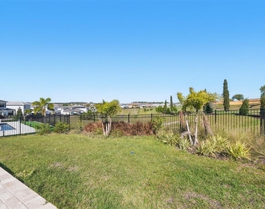 16008 Volterra Point - Photo Thumbnail 43
