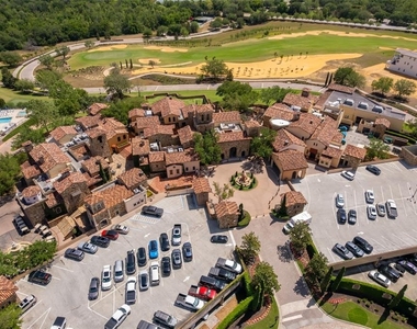 16008 Volterra Point - Photo Thumbnail 52