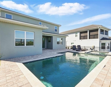 16008 Volterra Point - Photo Thumbnail 40