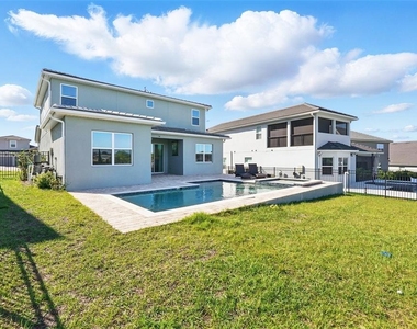 16008 Volterra Point - Photo Thumbnail 42