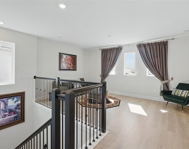 16008 Volterra Point - Photo Thumbnail 20