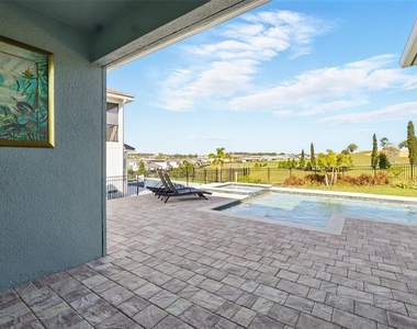 16008 Volterra Point - Photo Thumbnail 35