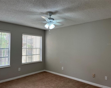 232 Afton Square - Photo Thumbnail 12