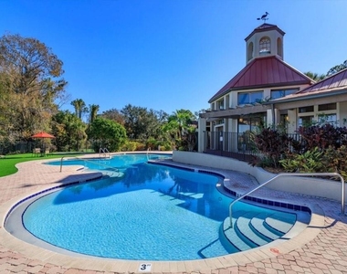 232 Afton Square - Photo Thumbnail 22