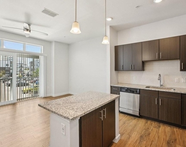 1185 S Pinellas Avenue - Photo Thumbnail 30