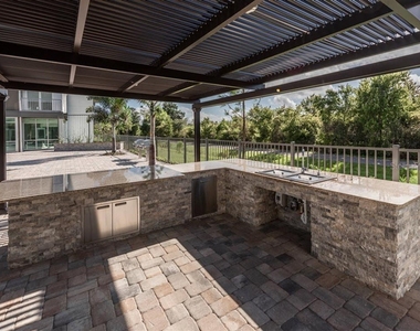 1185 S Pinellas Avenue - Photo Thumbnail 19