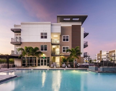 1185 S Pinellas Avenue - Photo Thumbnail 1