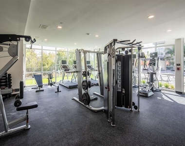 1185 S Pinellas Avenue - Photo Thumbnail 14