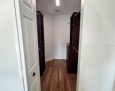 156 Preserve Drive - Photo Thumbnail 8