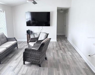 3237 London Avenue - Photo Thumbnail 3