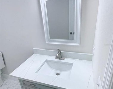 3237 London Avenue - Photo Thumbnail 15