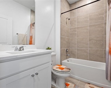 2085 Valencia Blossom Street - Photo Thumbnail 22