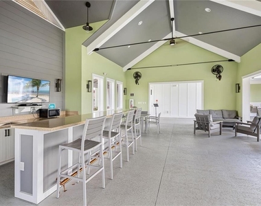 2085 Valencia Blossom Street - Photo Thumbnail 38