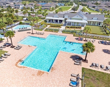 2085 Valencia Blossom Street - Photo Thumbnail 32