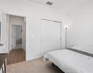 2085 Valencia Blossom Street - Photo Thumbnail 25