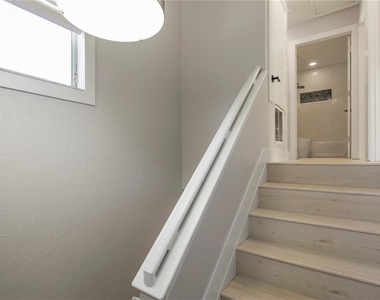 822 Polk Street - Photo Thumbnail 11
