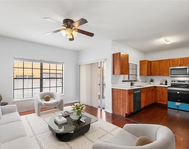 1037 Blackwater Drive - Photo Thumbnail 3