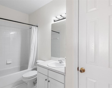 1037 Blackwater Drive - Photo Thumbnail 10
