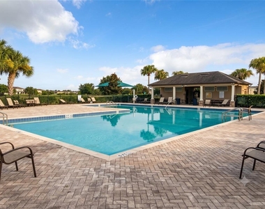 643 Samuel Place - Photo Thumbnail 36