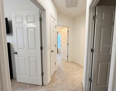 643 Samuel Place - Photo Thumbnail 13