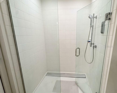 643 Samuel Place - Photo Thumbnail 21