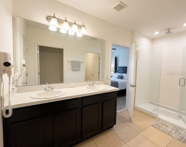 643 Samuel Place - Photo Thumbnail 29
