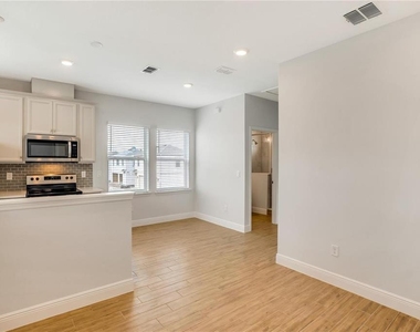 6547 Rover Way - Photo Thumbnail 4