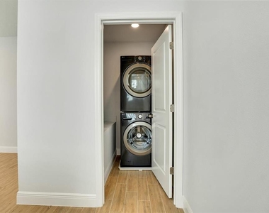 6547 Rover Way - Photo Thumbnail 10
